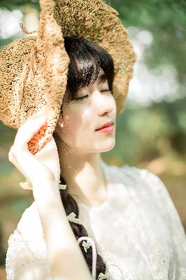 电影《借种罪孽》在线观看